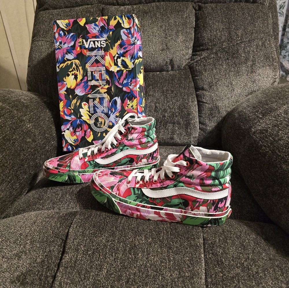 VANS X KENZO floral Red Old Sxhool Hightops. Mens 8.5 Or Womens 10! Worn Twice- - Picture 3 of 7
